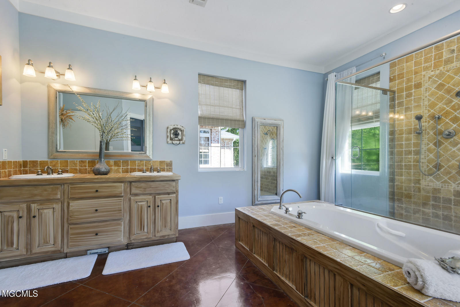 12367 Oneal Road Gulfport, MS 39503 - Photo 21 of 37 021_1600x1067_mls_1600x1067