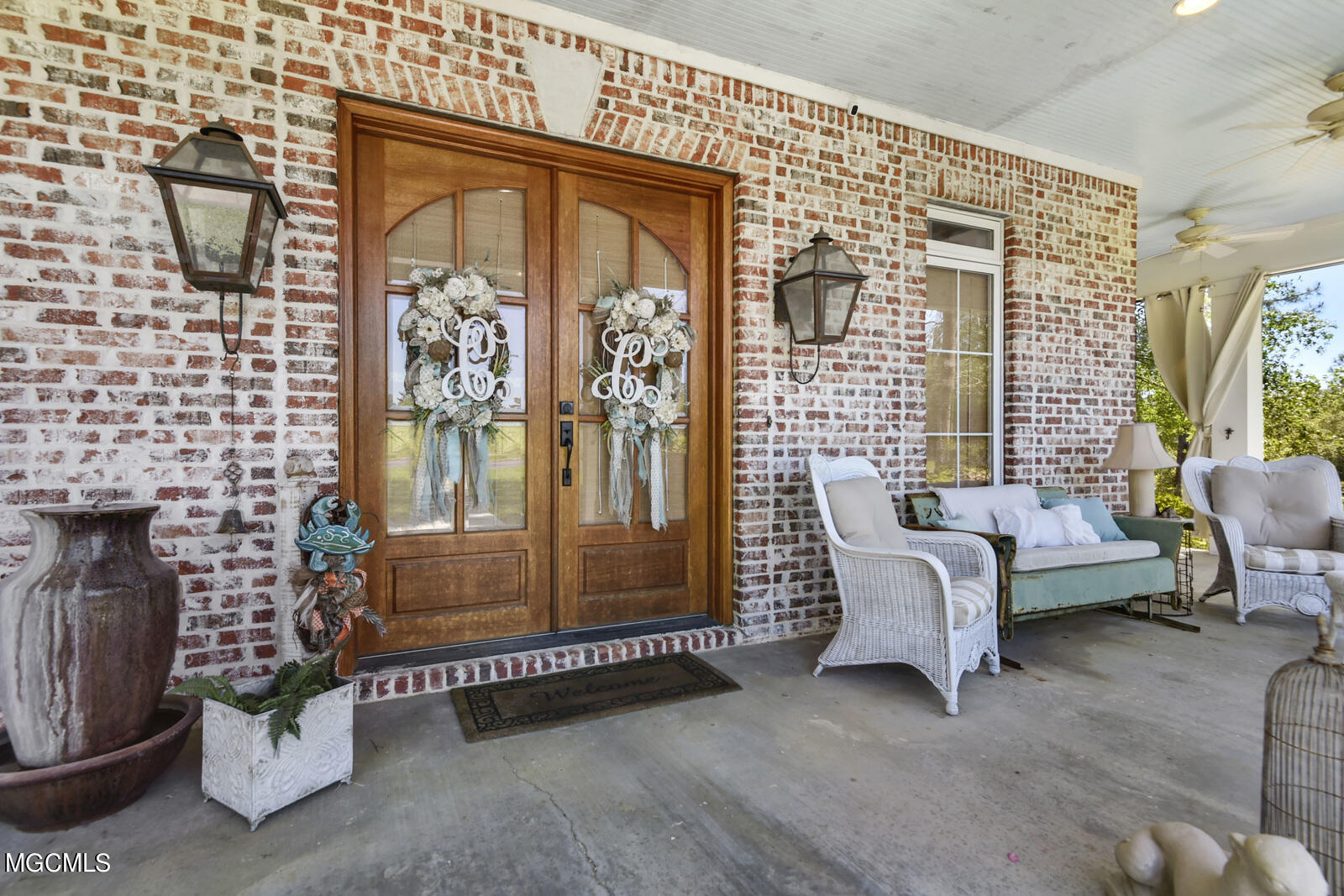 12367 Oneal Road Gulfport, MS 39503 - Photo 5 of 37 004_1600x1067_mls_1600x1067
