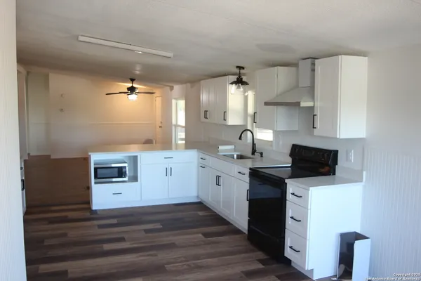 $1,700 | 2601 Farm To Market 32, San Marcos, TX 78666