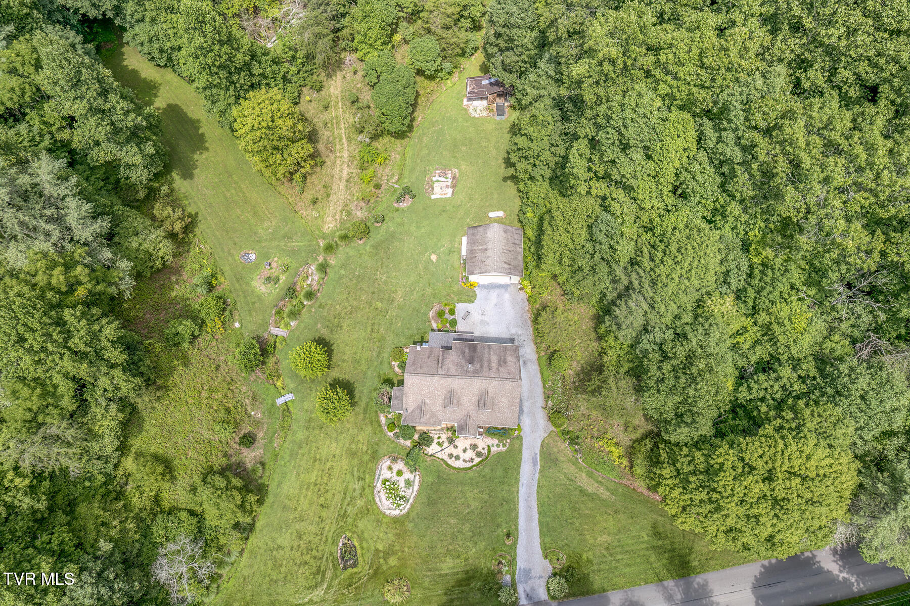 7519 Wolf Run Road Bristol, VA 24202 - Photo 4 of 49 7519 Wolf Run Rd-4