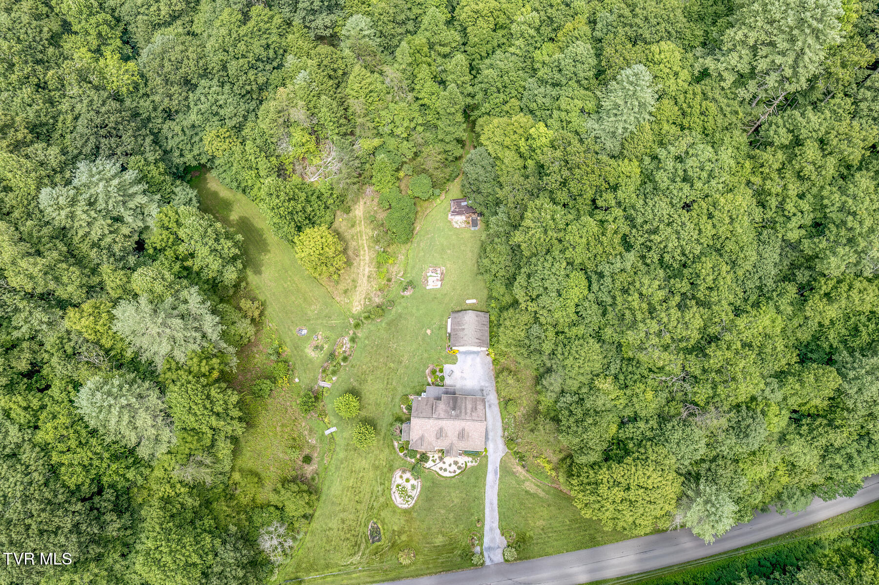 7519 Wolf Run Road Bristol, VA 24202 - Photo 5 of 49 7519 Wolf Run Rd-5