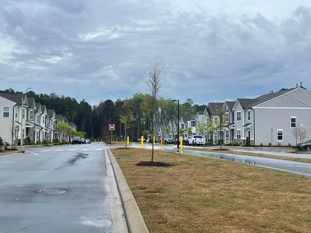 $1,795 | 312 Parker Sta Avenue, Fuquay-Varina, NC 27526