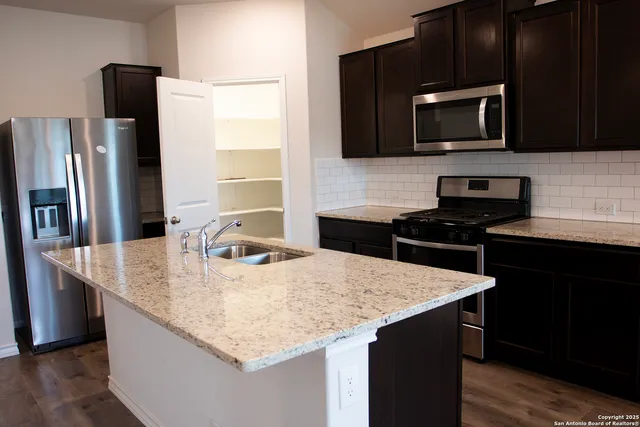 $2,150 | 5519 Stormie Keep, San Antonio, TX 78266