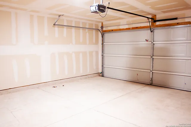 $2,150 | 5519 Stormie Keep, San Antonio, TX 78266