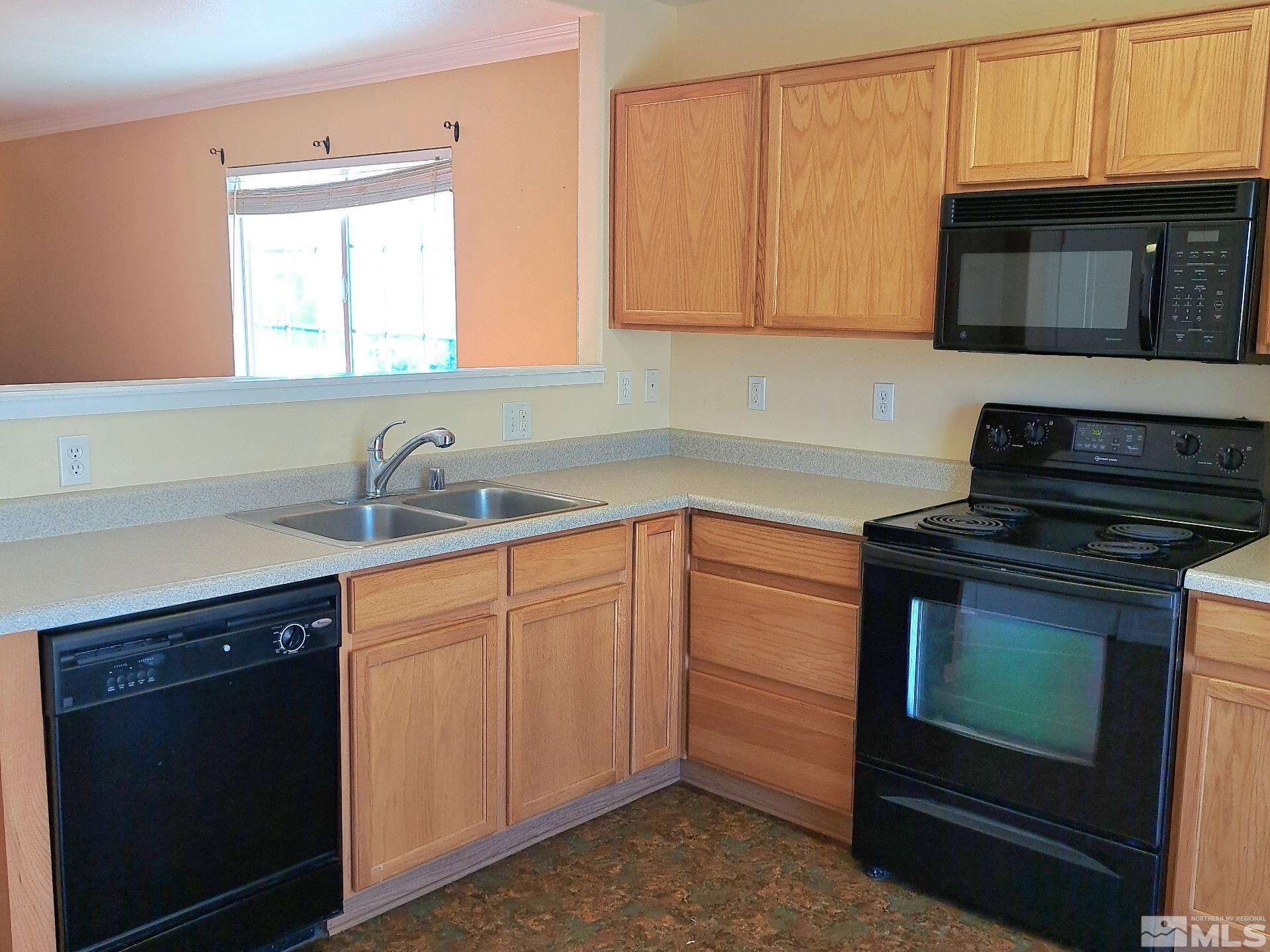 8675 Crimson Sky Court Reno, NV 89506 - Photo 5 of 16 Photo 5