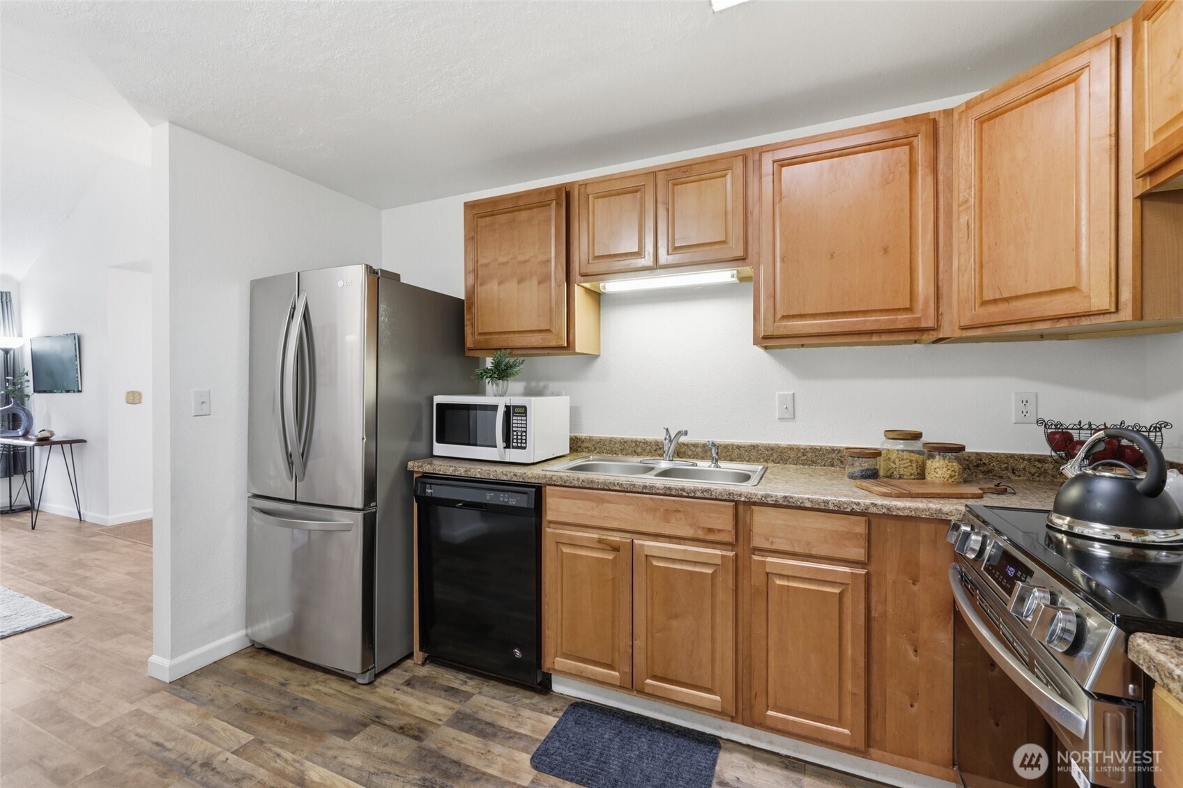 4308 Northeast Sunset Boulevard, Unit V3 Renton, WA 98059 - Photo 14 of 35