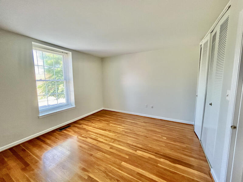 1801 Grandin Road Southwest, Unit 2016 SHERWOOD Roanoke, VA 24015 - Photo 23 of 31 IMG_5111