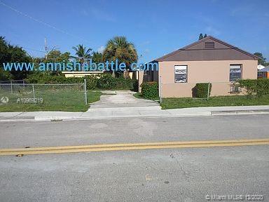 601 West 3rd Street Riviera Beach, FL 33404 - Photo 2 of 3