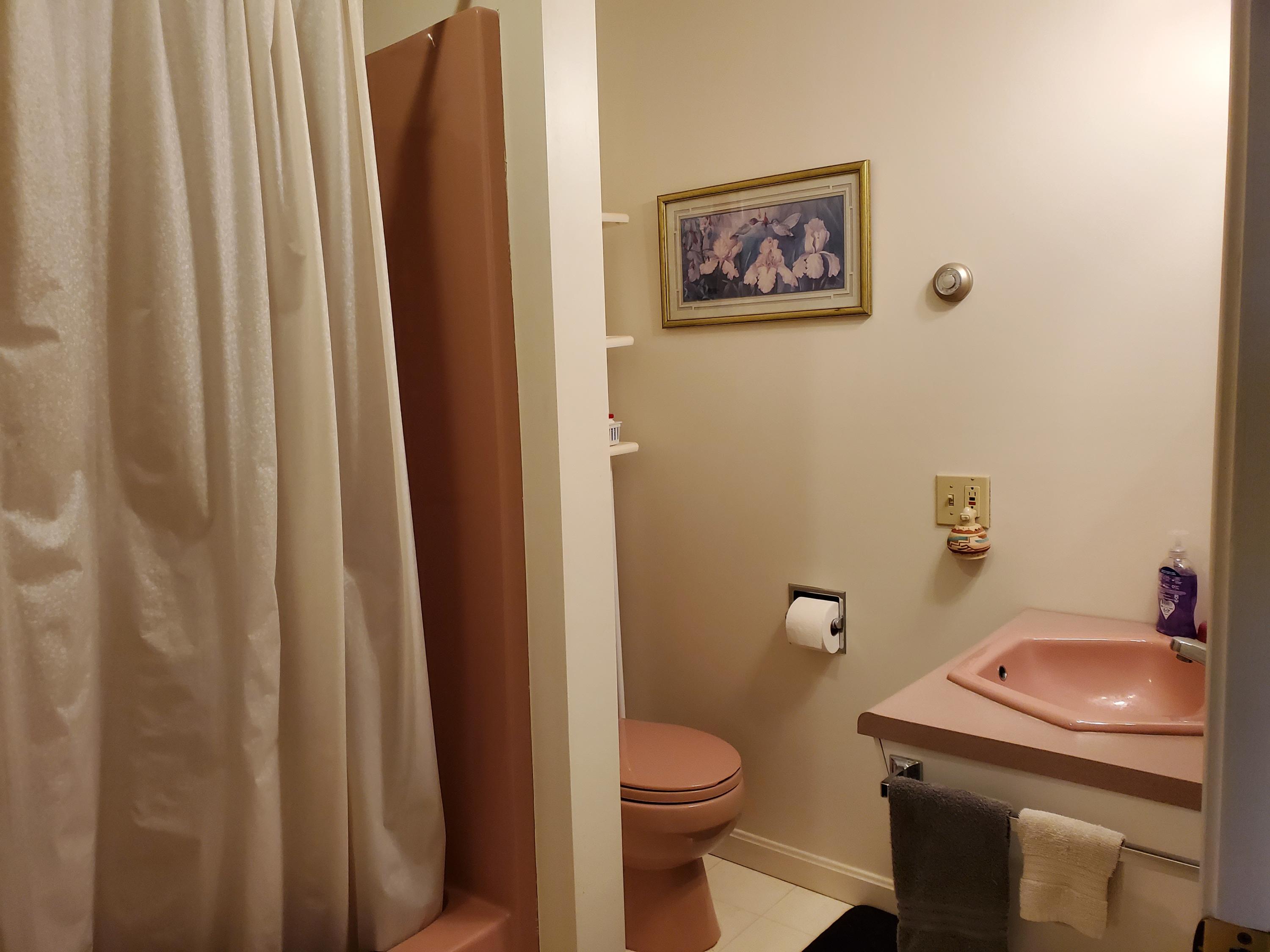 392 Belgrade Road Oakland, ME 04963 - Photo 27 of 41 Full Bath 2nd Floor
