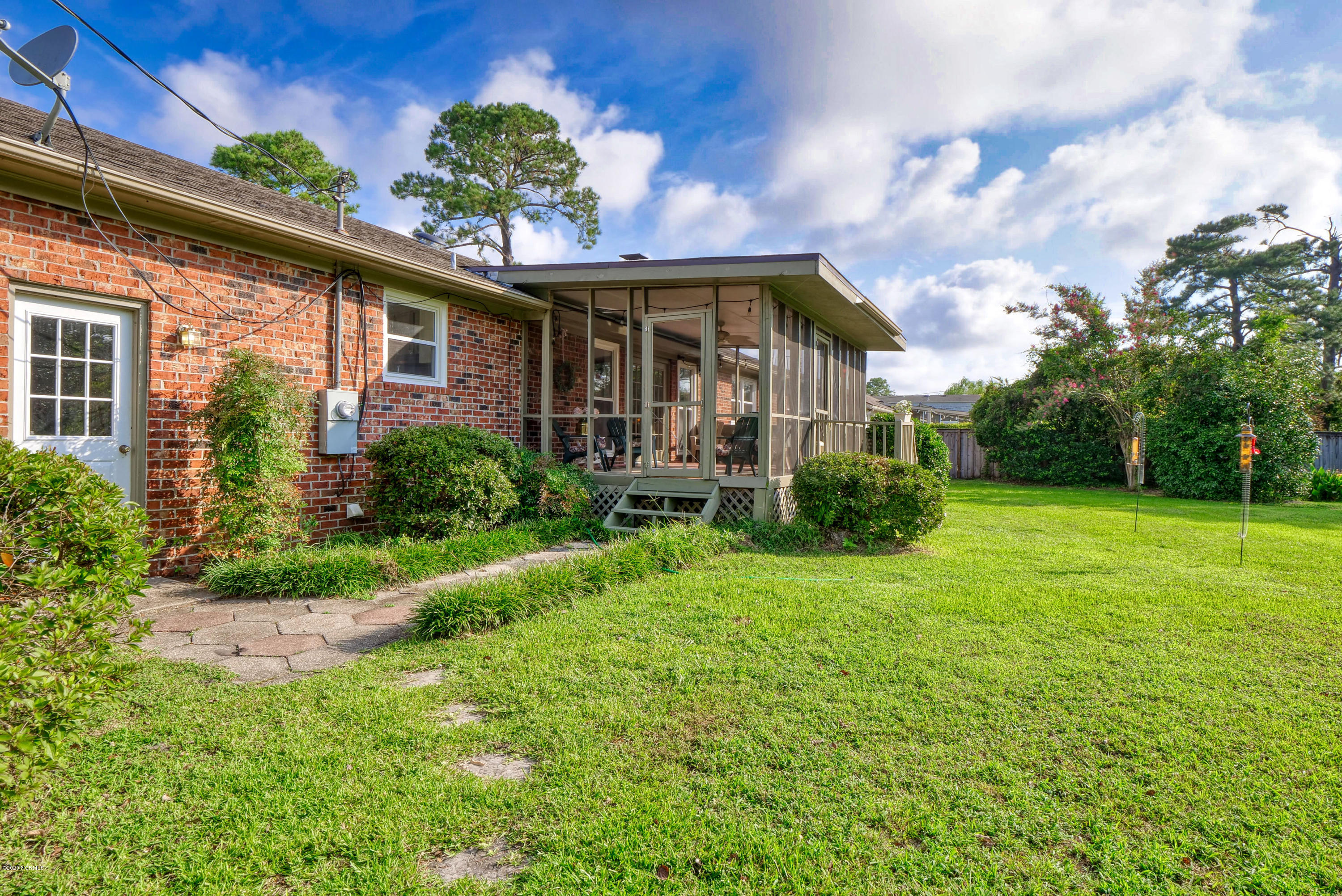 134 Tanbridge Road Wilmington, NC 28405 - Photo 3 of 31 006__jka8997