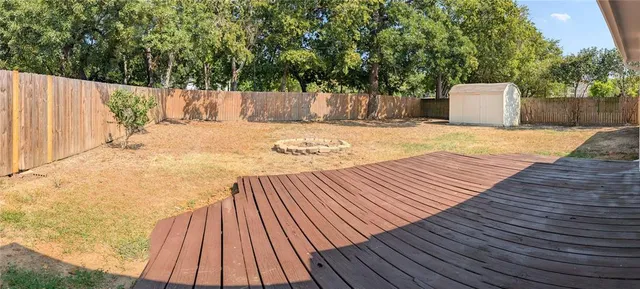 a view of backyard space