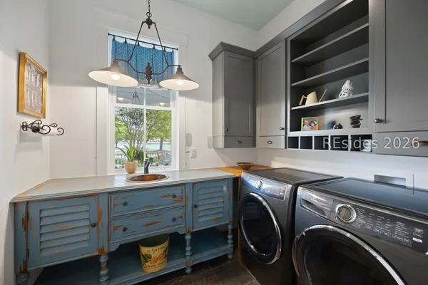 $1,079,000 | 2 Pondhawk Road, Bluffton, SC 29909