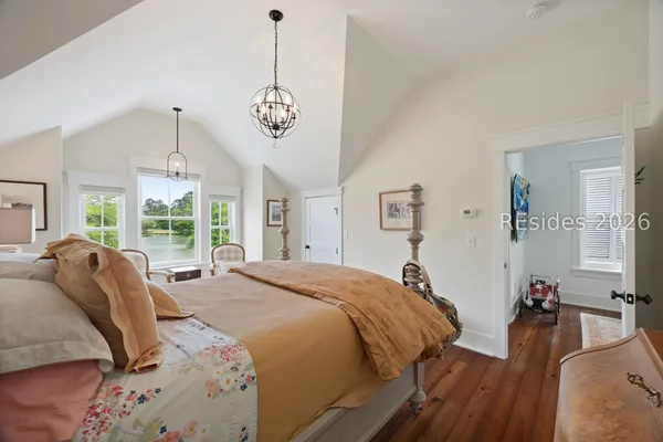 $1,079,000 | 2 Pondhawk Road, Bluffton, SC 29909