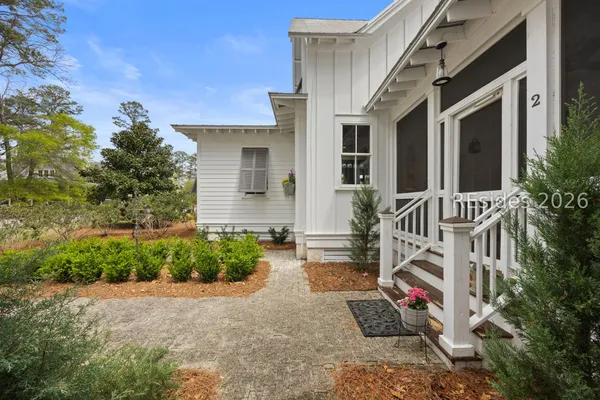 $1,079,000 | 2 Pondhawk Road, Bluffton, SC 29909