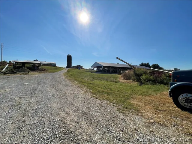 $3,900,000 | 3335 Pleasure Ridge Road Southeast, Corydon, IN 47112