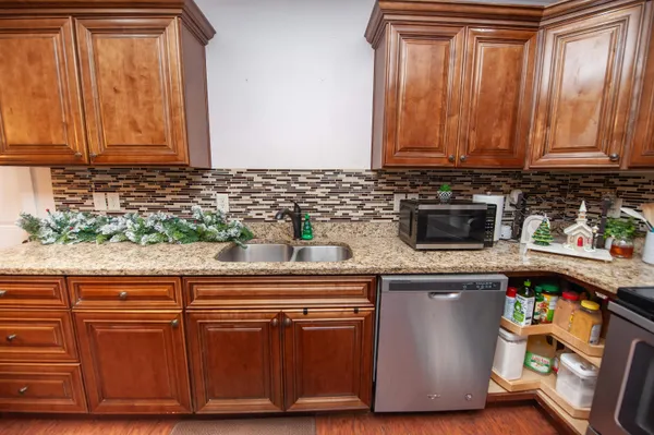 $305,000 | 140 Manor House Lane, Chesnee, SC 29323