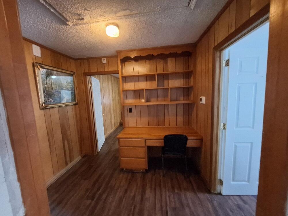 2519 Jamestown Road Bishopville, SC 29010 - Photo 22 of 36