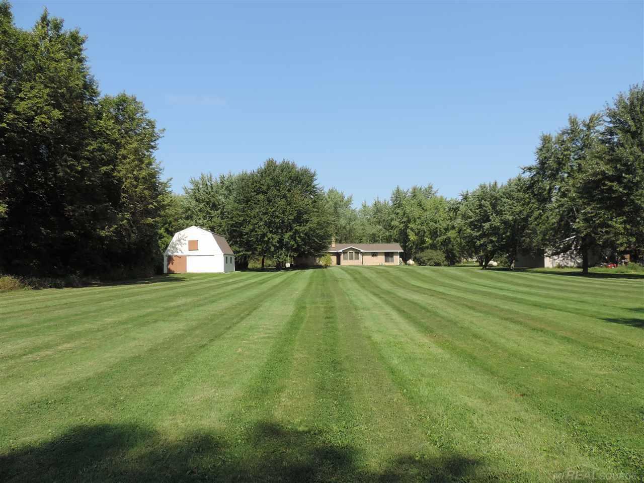 37600 Hobarth Road Chesterfield, MI 48047 - Photo 27 of 32