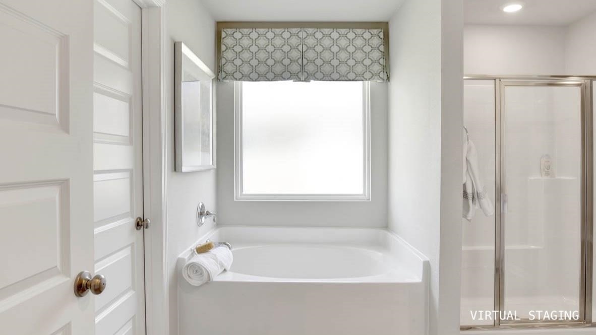 22052 Aleutian Avenue Foley, AL 36535 - Photo 19 of 26 Bathroom