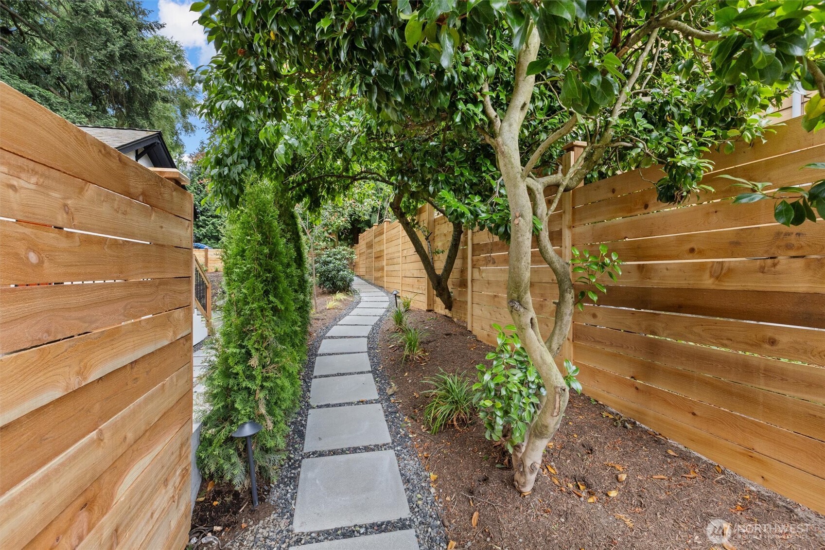 5446 40th Avenue Southwest Seattle, WA 98136 - Photo 27 of 28