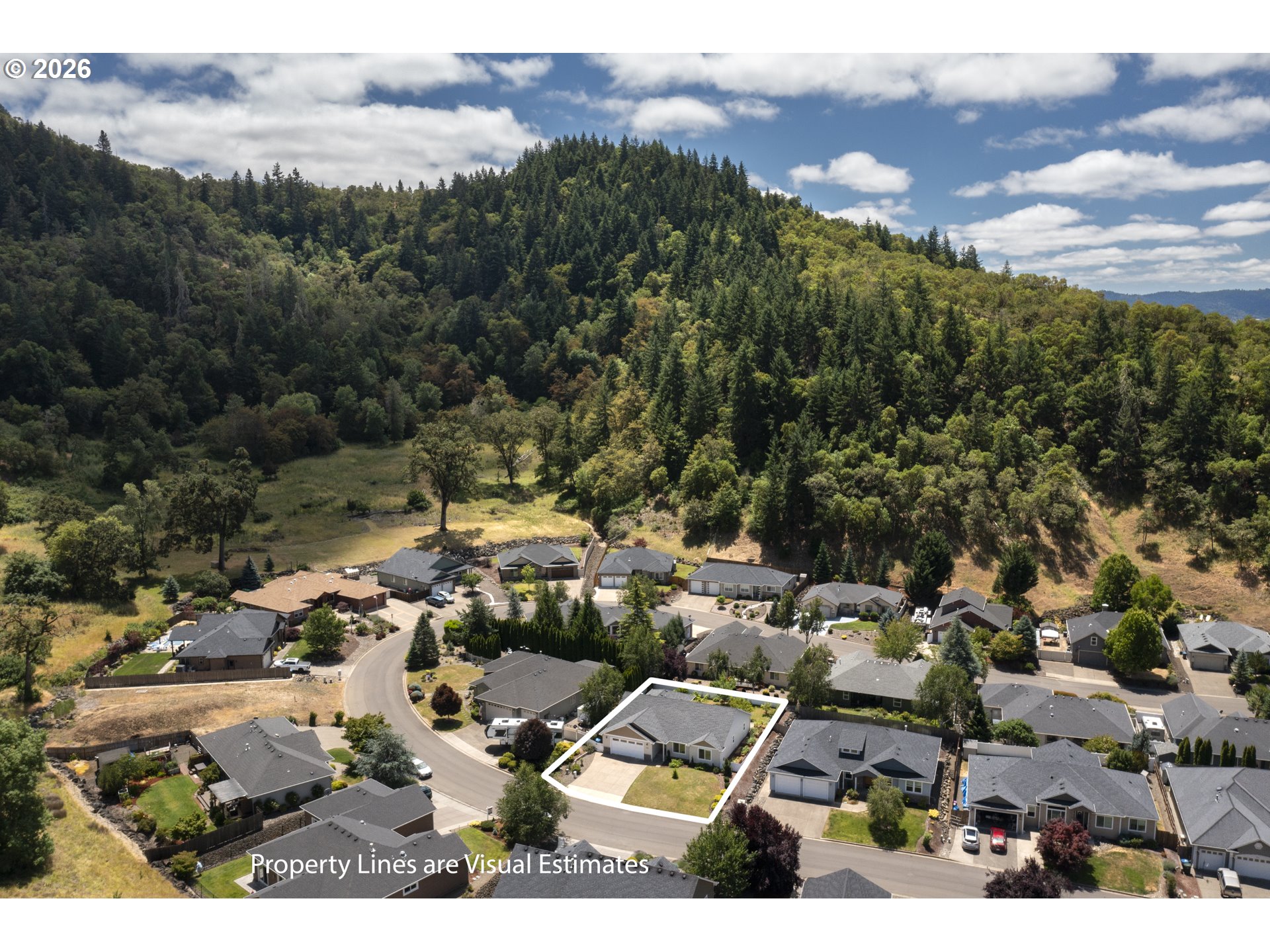 422 Oak Valley Loop Winchester, OR 97495 - Photo 27 of 32