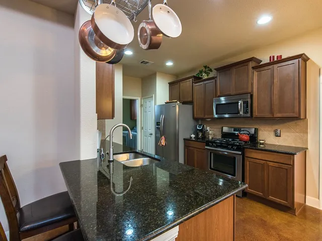 $1,995 | 1553 Twin Cove, Kyle, TX 78640