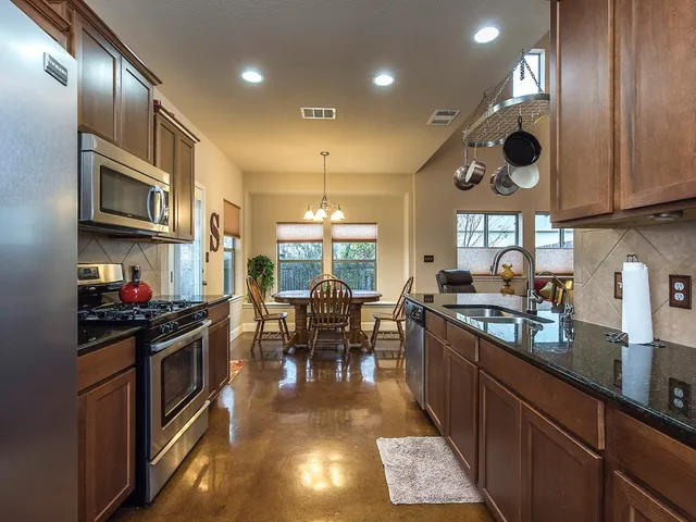 $1,995 | 1553 Twin Cove, Kyle, TX 78640