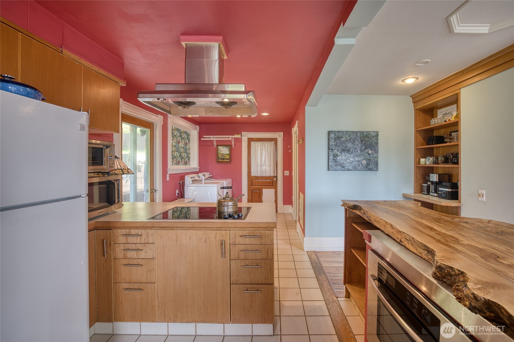 209 Ferry Street South Bend, WA 98586 - Photo 21 of 39 a kitchen with stainless steel appliances granite countertop a sink stove and refrigerator