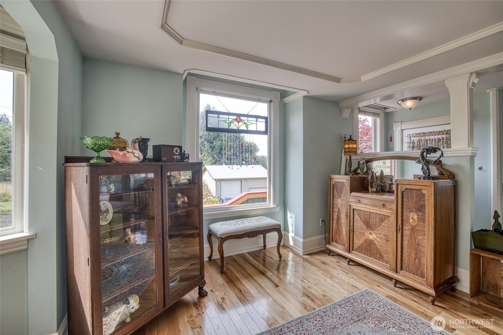 209 Ferry Street South Bend, WA 98586 - Photo 10 of 39 a room with furniture a rug and a window