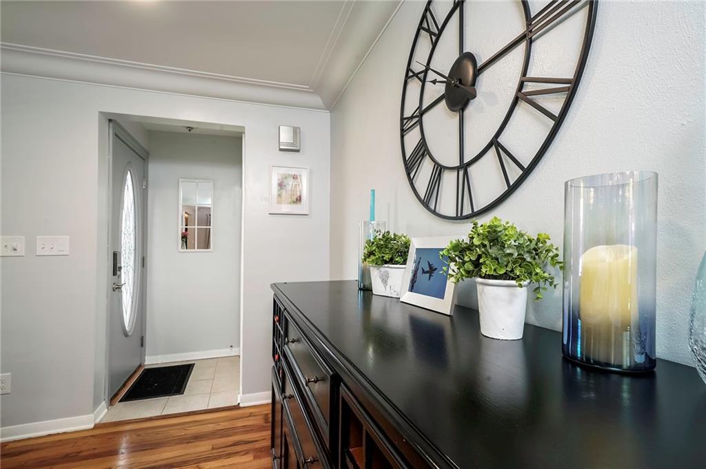 405 Sharon Road Coraopolis, PA 15108 - Photo 2 of 25 Gallery Image 2