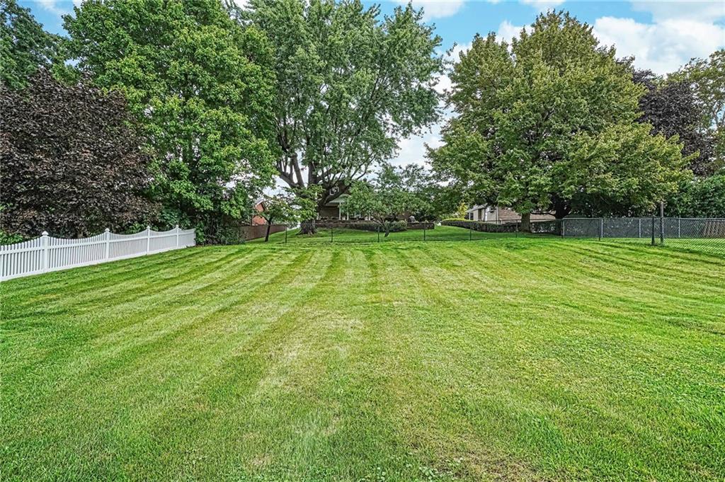 405 Sharon Road Coraopolis, PA 15108 - Photo 21 of 25 Gallery Image 21