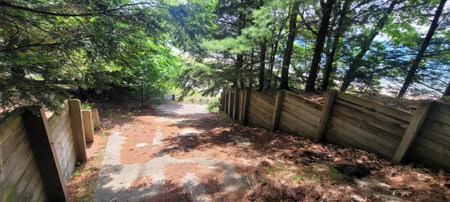 $1,200,000 | 0 Montgomery, Pentwater, MI 49449