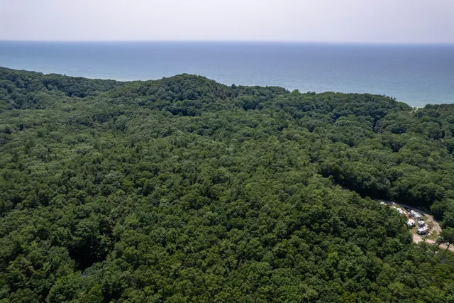 $1,200,000 | 0 Montgomery, Pentwater, MI 49449