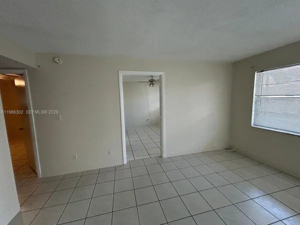 $1,700 | 6211 Southwest 37th Street, Unit 203, Davie, FL 33314