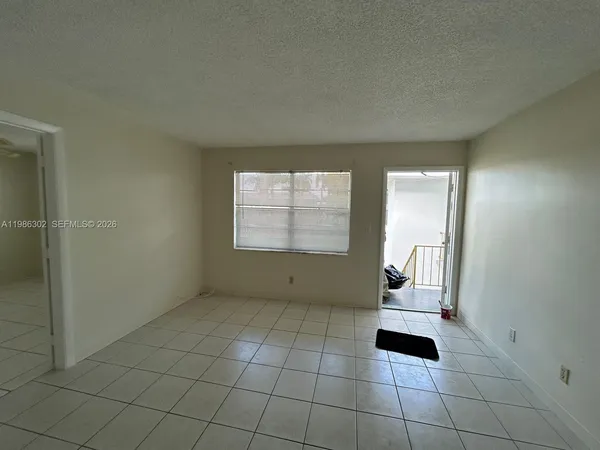 $1,700 | 6211 Southwest 37th Street, Unit 203, Davie, FL 33314