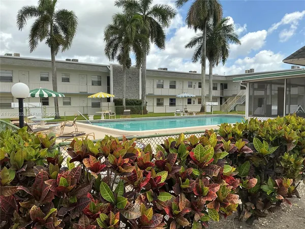 $1,700 | 6211 Southwest 37th Street, Unit 203, Davie, FL 33314