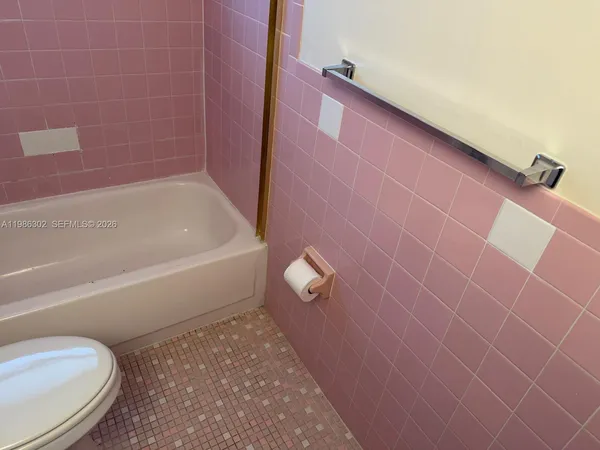 $1,700 | 6211 Southwest 37th Street, Unit 203, Davie, FL 33314