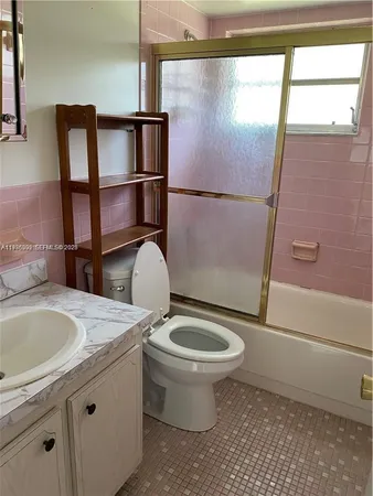 $1,700 | 6211 Southwest 37th Street, Unit 203, Davie, FL 33314