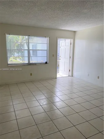 $1,700 | 6211 Southwest 37th Street, Unit 203, Davie, FL 33314