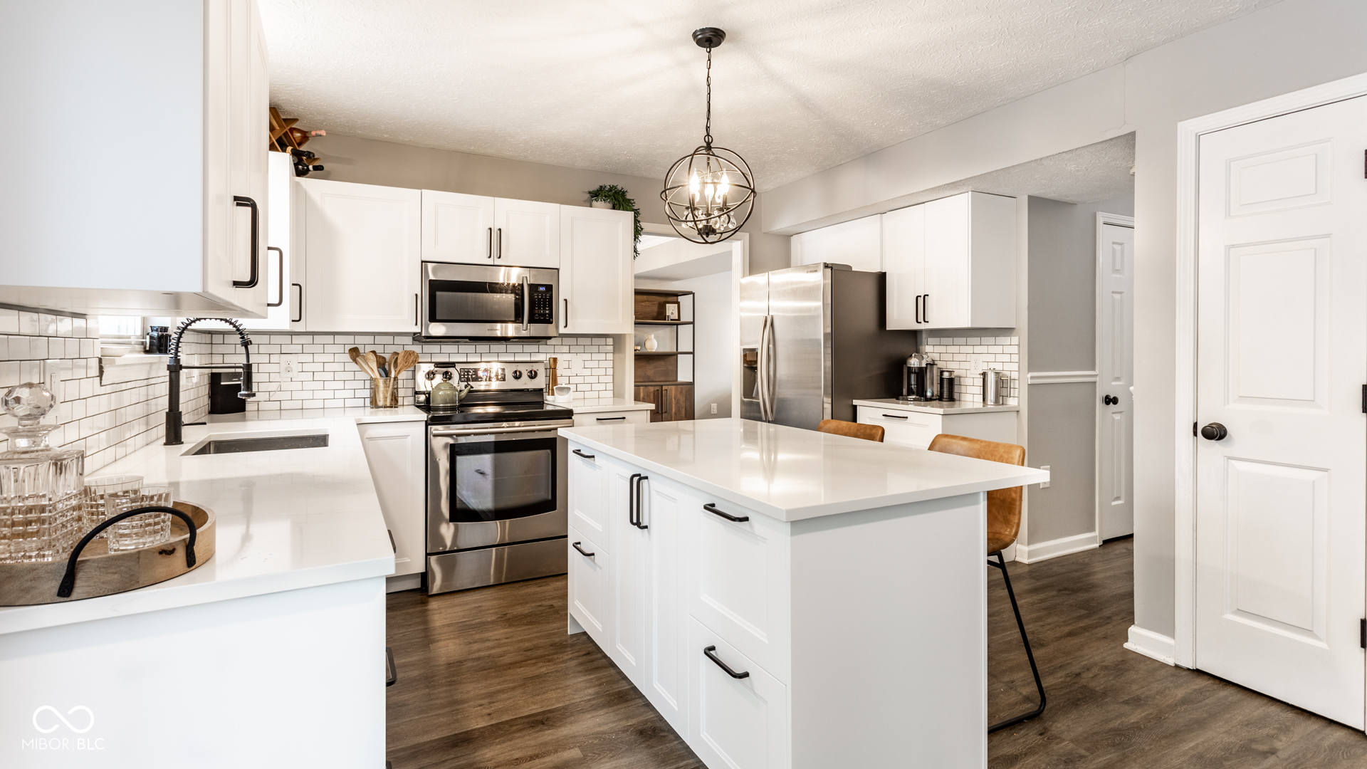 10716 Sherborne Road Fishers, IN 46038 - Photo 12 of 37