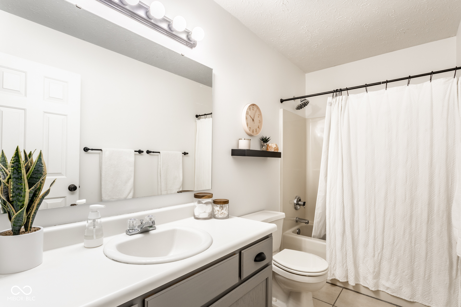 10716 Sherborne Road Fishers, IN 46038 - Photo 27 of 37