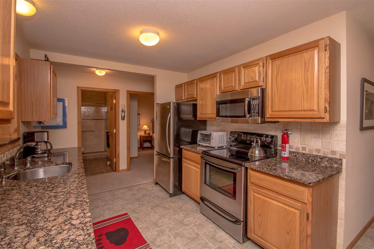 18 Eagle Ridge, Unit B Intervale, NH 03845 - Photo 2 of 17 Gallery Image 2