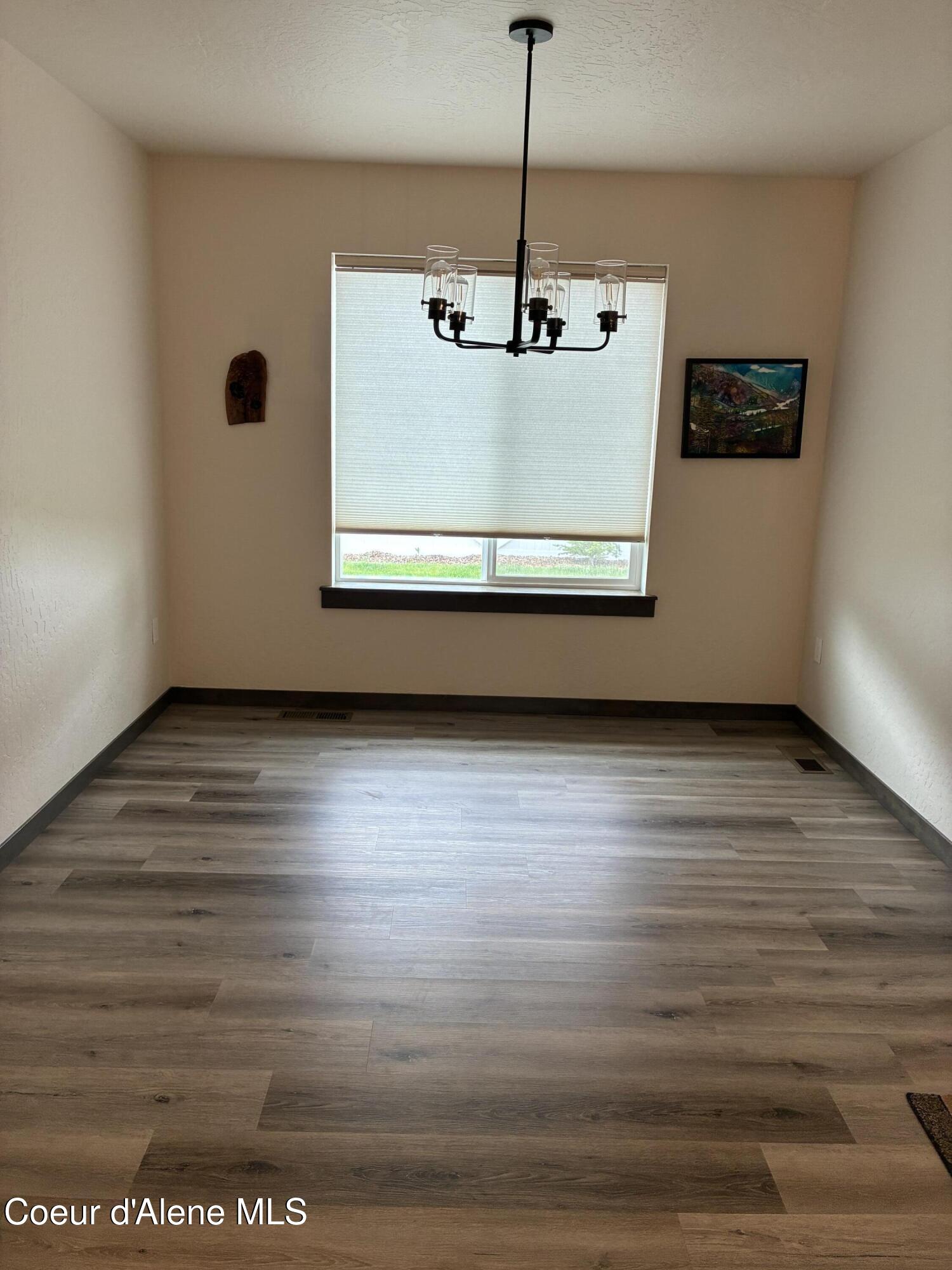 9060 West Oats Avenue Rathdrum, ID 83858 - Photo 14 of 28 DINING AREA