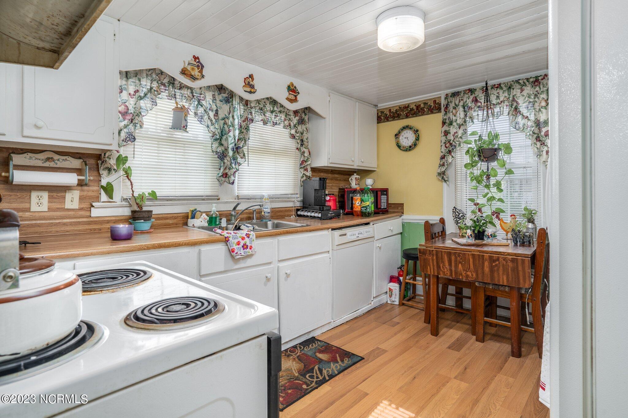 1724 Old Us 64 Hwy Spring Spring Hope, NC 27882 - Photo 7 of 24 007-1724old64-SpringHope-NC-12345-SMALL