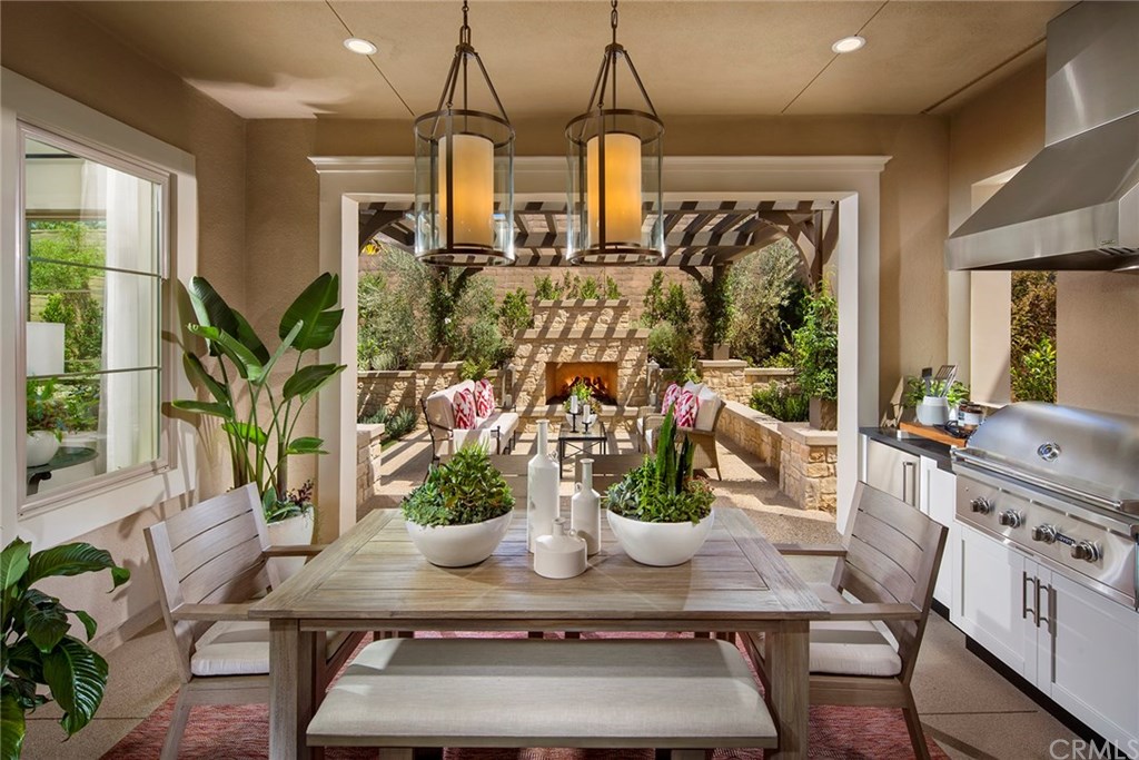 85 Rockinghorse Irvine, CA 92602 - Photo 2 of 5 Photos shown are of model only- not actual homesite.