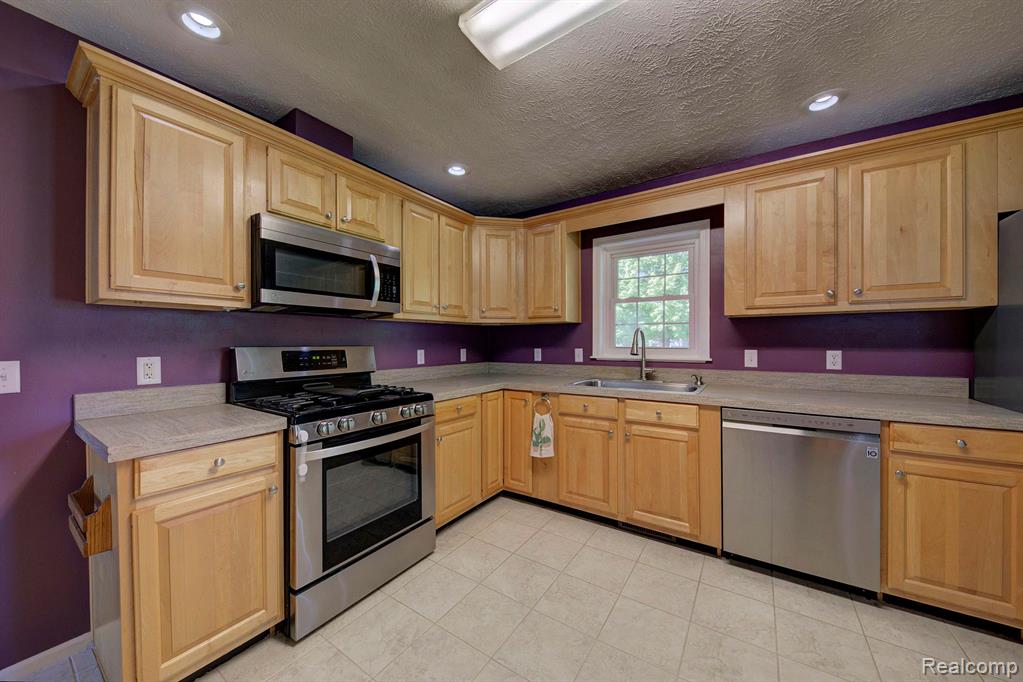 4343 Bemis Road Ypsilanti, MI 48197 - Photo 8 of 47 Gallery Image 8