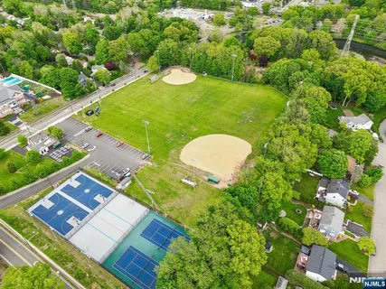$1,250,000 | 22 Wagon Trail, Mahwah, NJ 07430