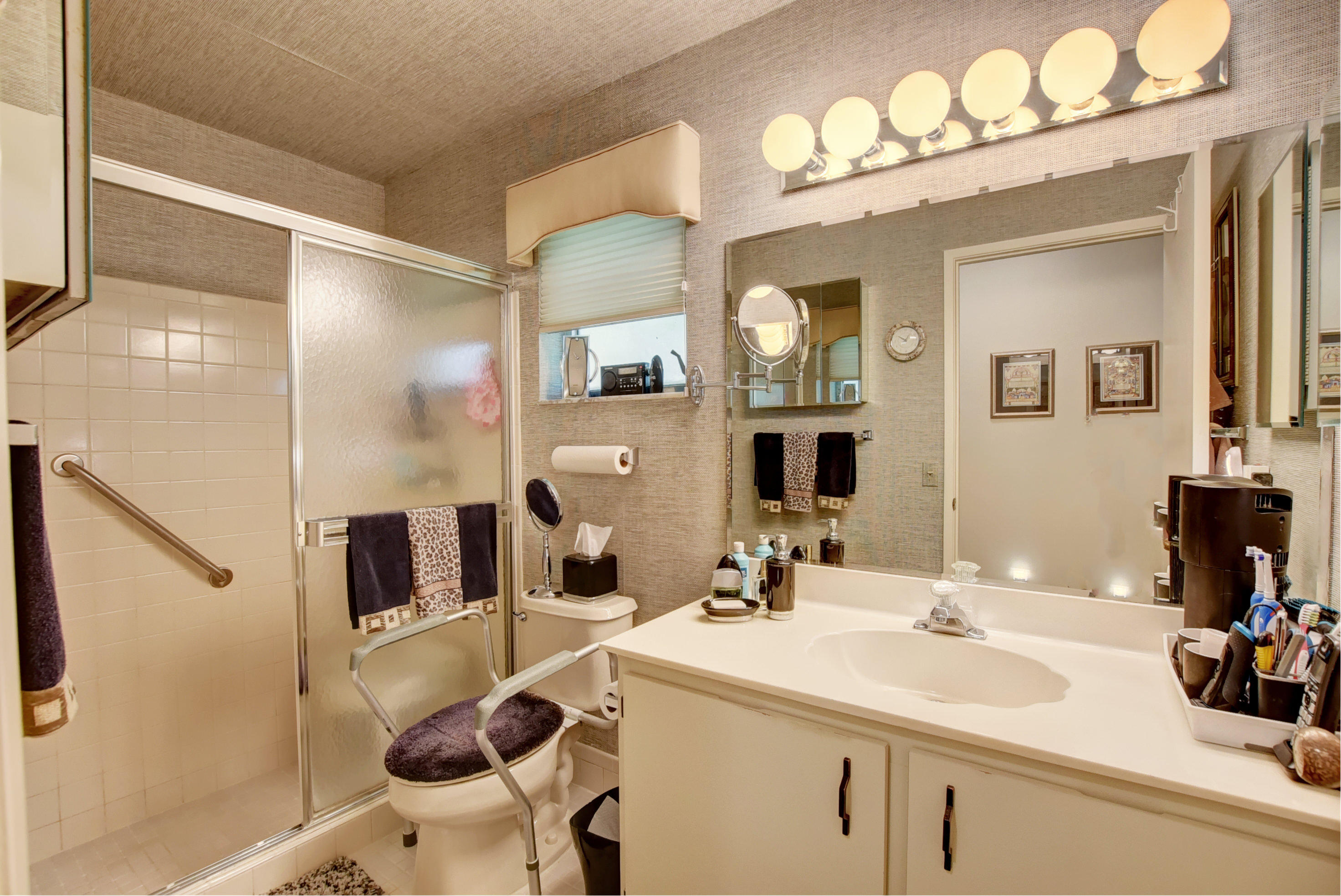 8940 Meadowlark Way, Unit A Boca Raton, FL 33496 - Photo 24 of 53 Master Bath