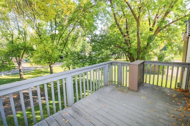 $147,500 | 2800 Hamline Avenue North, Unit 347, Roseville, MN 55113