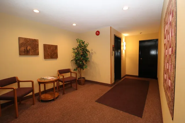 $147,500 | 2800 Hamline Avenue North, Unit 347, Roseville, MN 55113